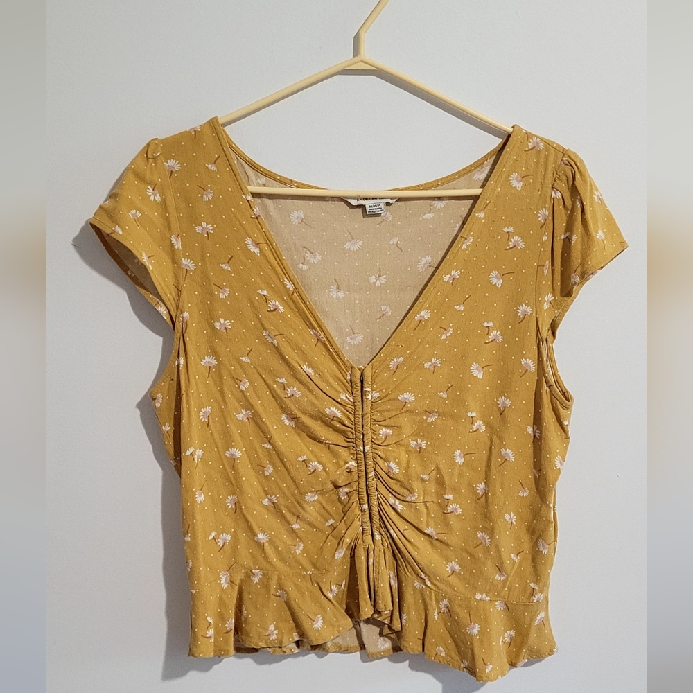 American Eagle Outfitters Yellow Ruched Crop Blouse